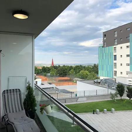 By Vibe Lägenhet *